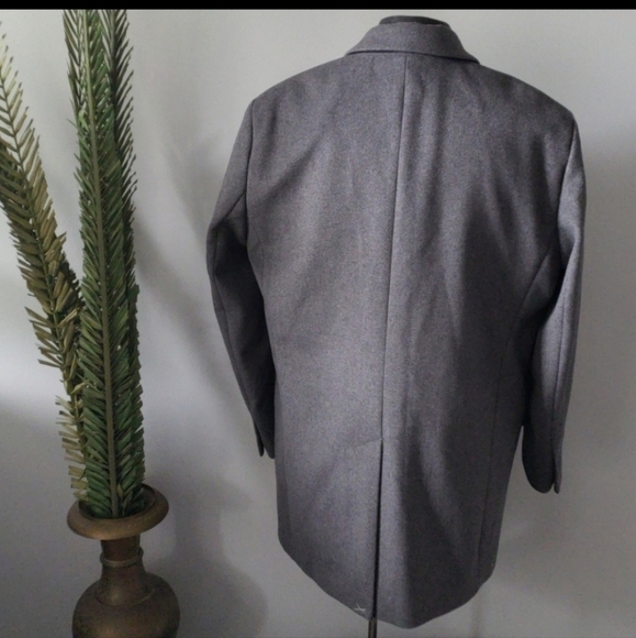 Express Men's Gray Wool Coat with Navy Lining NWT - Picture 2 of 7